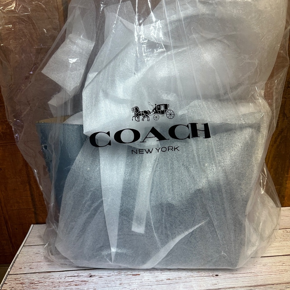 COACH Polished Pebbled Leather Market Tote - Picture 8 of 10